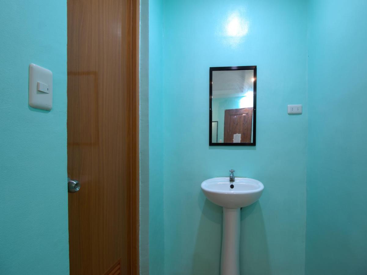מואלבואל Oyo 777 Rn Guesthouse מראה חיצוני תמונה